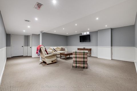 Photo 26 at 16 Haverhill Terrace, Bayview Wellington, Aurora