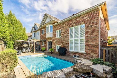 Photo 32 at 16 Haverhill Terrace, Bayview Wellington, Aurora