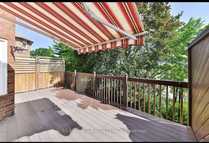 Photo 16 at 5275 Thornwood Drive, Hurontario, Mississauga