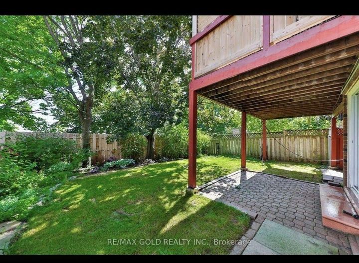 Photo 17 at 5275 Thornwood Drive, Hurontario, Mississauga