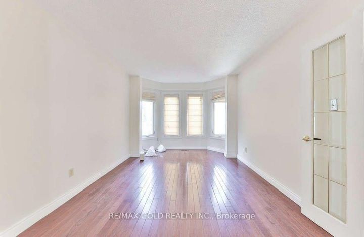 Photo 25 at 5275 Thornwood Drive, Hurontario, Mississauga