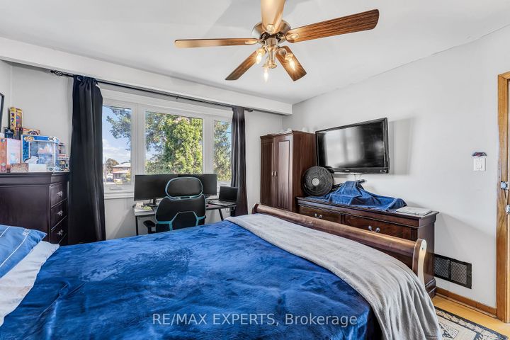 Photo 28 at 81 Hagar Avenue, Smythe, Toronto