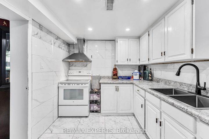 Photo 40 at 81 Hagar Avenue, Smythe, Toronto