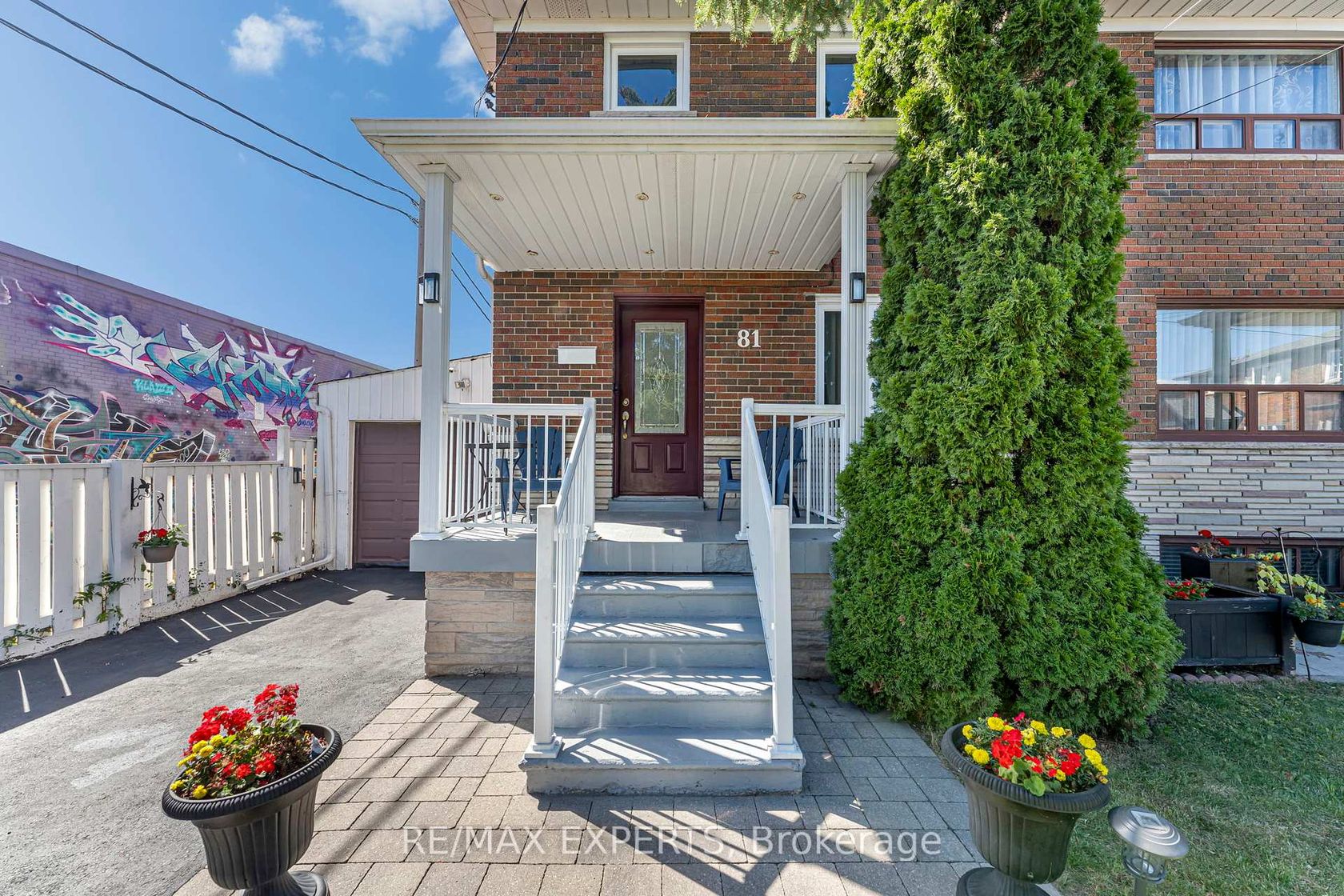 81 Hagar Avenue, Smythe, Toronto 2