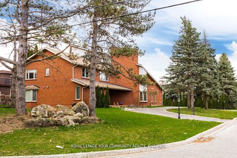 Photo 1 at 117 Hayhoe Avenue, East Woodbridge, Vaughan