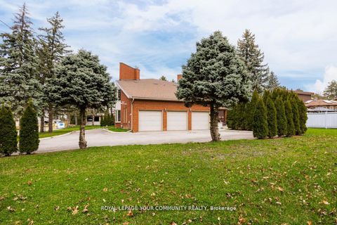 Photo 5 at 117 Hayhoe Avenue, East Woodbridge, Vaughan