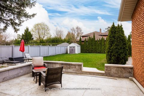 Photo 7 at 117 Hayhoe Avenue, East Woodbridge, Vaughan
