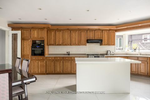 Photo 11 at 117 Hayhoe Avenue, East Woodbridge, Vaughan