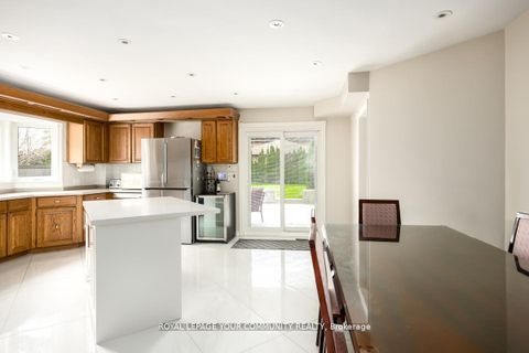 Photo 13 at 117 Hayhoe Avenue, East Woodbridge, Vaughan