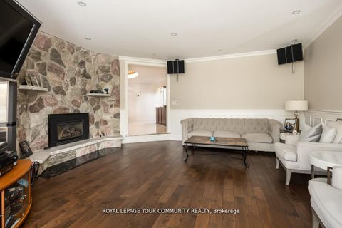 Photo 18 at 117 Hayhoe Avenue, East Woodbridge, Vaughan