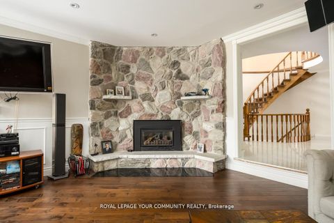 Photo 19 at 117 Hayhoe Avenue, East Woodbridge, Vaughan