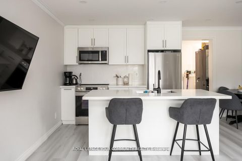 Photo 43 at 117 Hayhoe Avenue, East Woodbridge, Vaughan