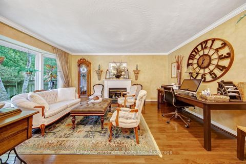 Photo 5 at 2029 Banbury Crescent, RO River Oaks, Oakville