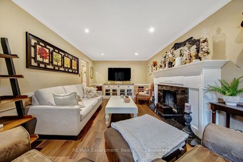 Photo 22 at 2029 Banbury Crescent, RO River Oaks, Oakville