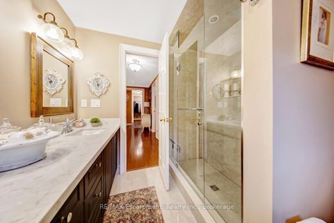 Photo 33 at 2029 Banbury Crescent, RO River Oaks, Oakville