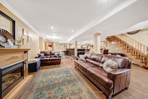 Photo 36 at 2029 Banbury Crescent, RO River Oaks, Oakville