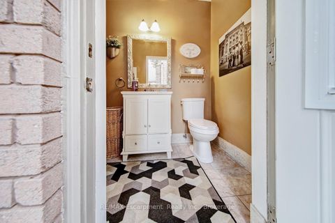 Photo 39 at 2029 Banbury Crescent, RO River Oaks, Oakville