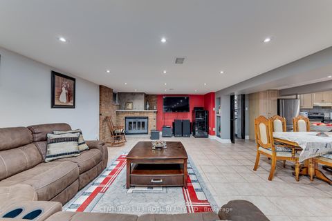 Photo 31 at 193 Epsom Downs Drive, CFB, Toronto