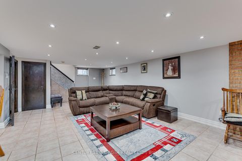 Photo 34 at 193 Epsom Downs Drive, CFB, Toronto