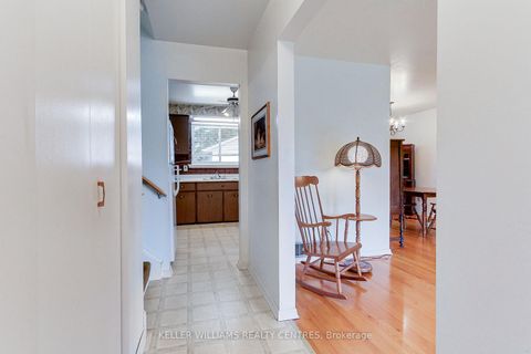 Photo 9 at 132 Peter Street, Holland Landing, East Gwillimbury