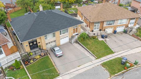 Photo 3 at 100 Victory Drive, CFB, Toronto