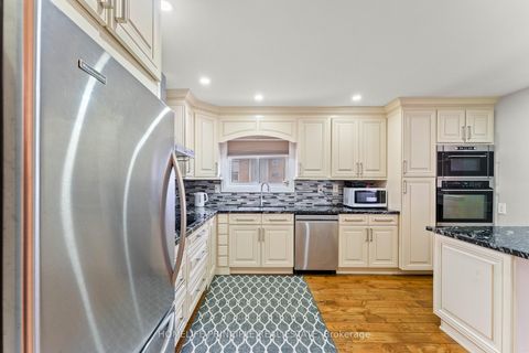 Photo 19 at 100 Victory Drive, CFB, Toronto