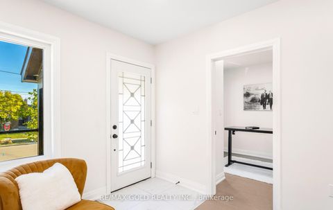 Photo 9 at 316 Ellerslie Avenue, Willowdale West, Toronto