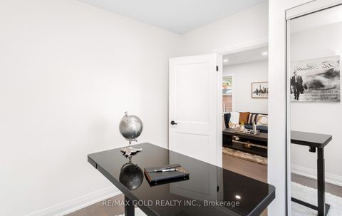 Photo 12 at 316 Ellerslie Avenue, Willowdale West, Toronto