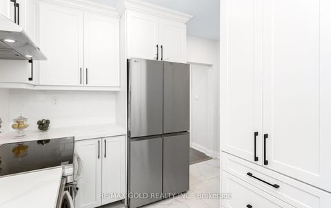 Photo 15 at 316 Ellerslie Avenue, Willowdale West, Toronto