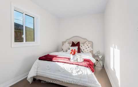 Photo 19 at 316 Ellerslie Avenue, Willowdale West, Toronto