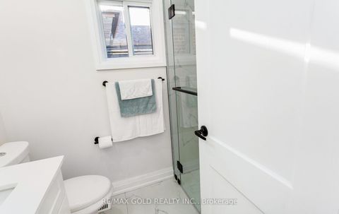 Photo 25 at 316 Ellerslie Avenue, Willowdale West, Toronto