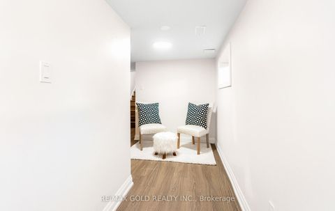 Photo 29 at 316 Ellerslie Avenue, Willowdale West, Toronto