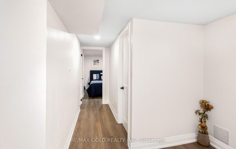 Photo 38 at 316 Ellerslie Avenue, Willowdale West, Toronto