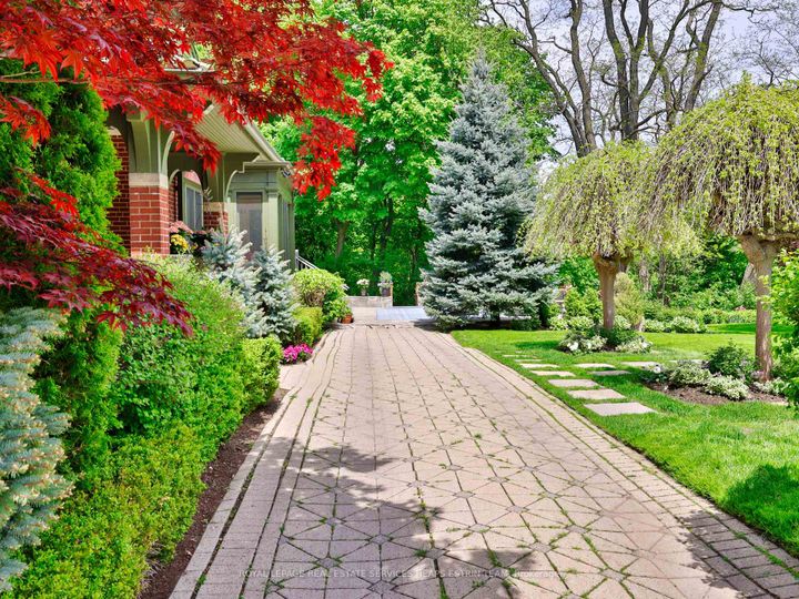 Photo 1 at 139 Hudson Drive, Moore Park, Toronto