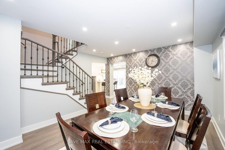 Photo 6 at 100 Crown Victoria Drive, Fletcher's Meadow, Brampton