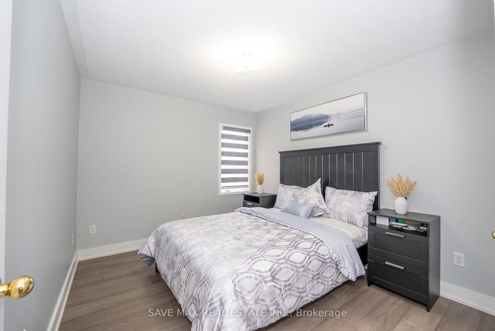 Photo 25 at 100 Crown Victoria Drive, Fletcher's Meadow, Brampton