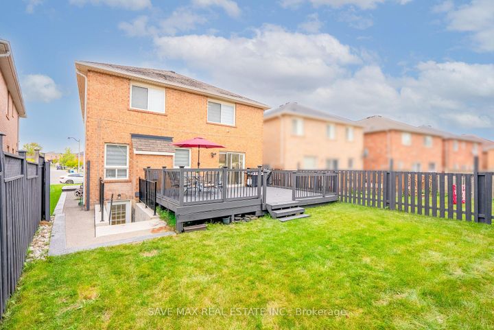 Photo 43 at 100 Crown Victoria Drive, Fletcher's Meadow, Brampton
