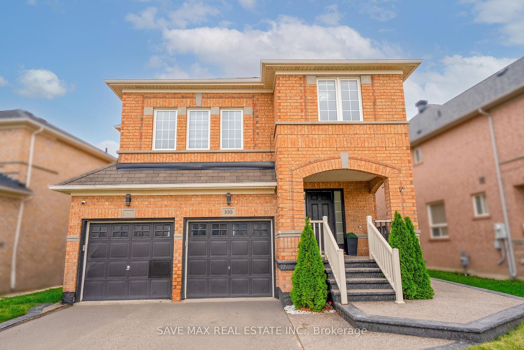 100 Crown Victoria Drive, Fletcher's Meadow, Brampton 2