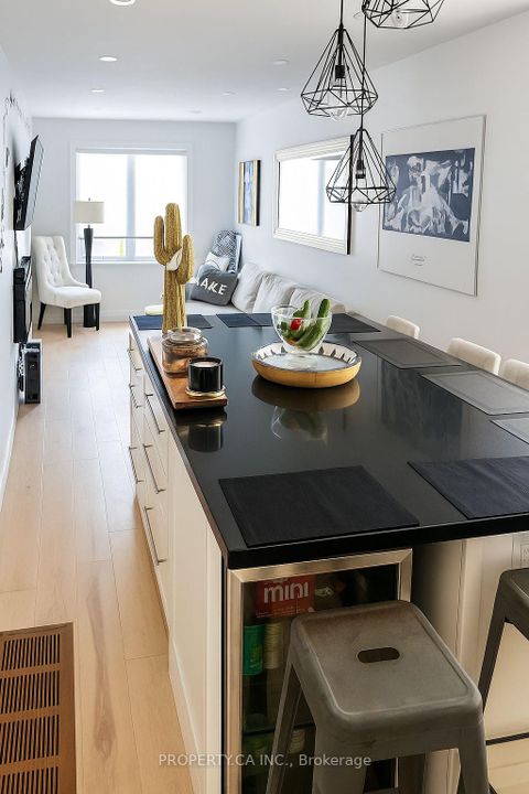 Photo 3 at 87 Fourth Street, New Toronto, Toronto
