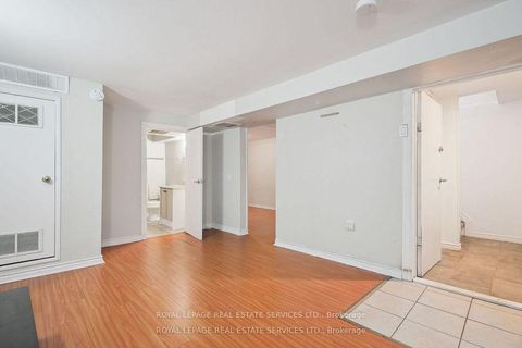 Photo 20 at 256 Zelda Crescent, Crosby, Richmond Hill