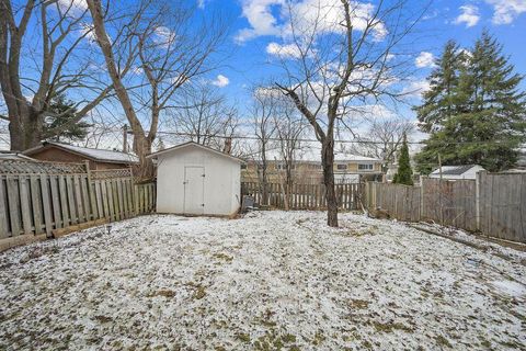 Photo 25 at 256 Zelda Crescent, Crosby, Richmond Hill