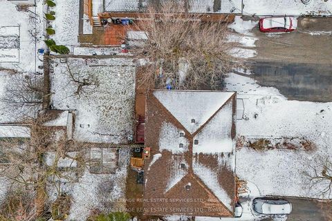 Photo 28 at 256 Zelda Crescent, Crosby, Richmond Hill