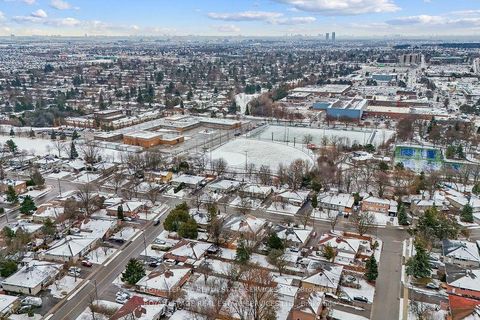 Photo 29 at 256 Zelda Crescent, Crosby, Richmond Hill