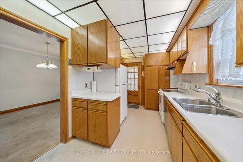 Photo 20 at 424 Oakwood Avenue, Oakwood Village, Toronto
