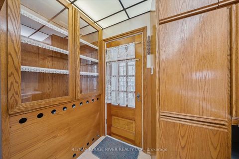Photo 23 at 424 Oakwood Avenue, Oakwood Village, Toronto