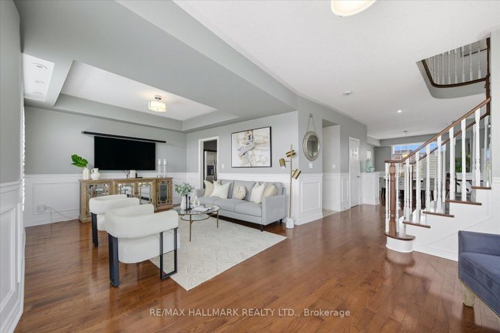 Photo 10 at 23 - 20 Greensborough Villag Circle, Greensborough, Markham