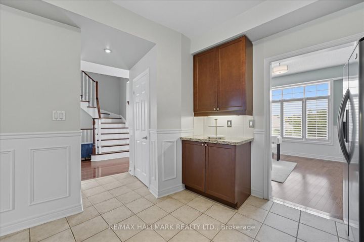 Photo 16 at 23 - 20 Greensborough Villag Circle, Greensborough, Markham