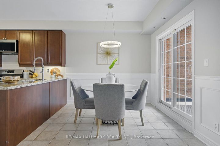 Photo 17 at 23 - 20 Greensborough Villag Circle, Greensborough, Markham