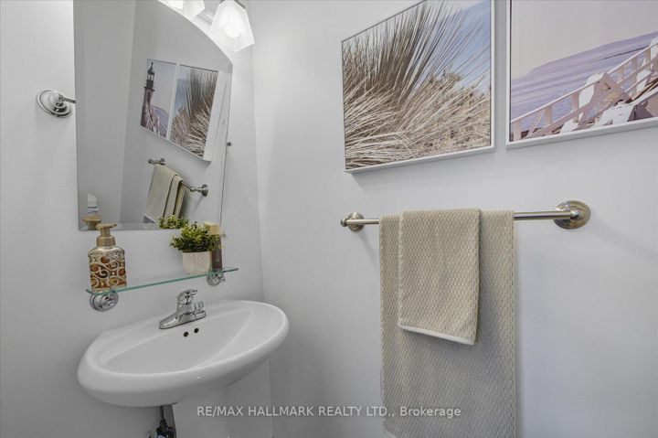 Photo 21 at 23 - 20 Greensborough Villag Circle, Greensborough, Markham