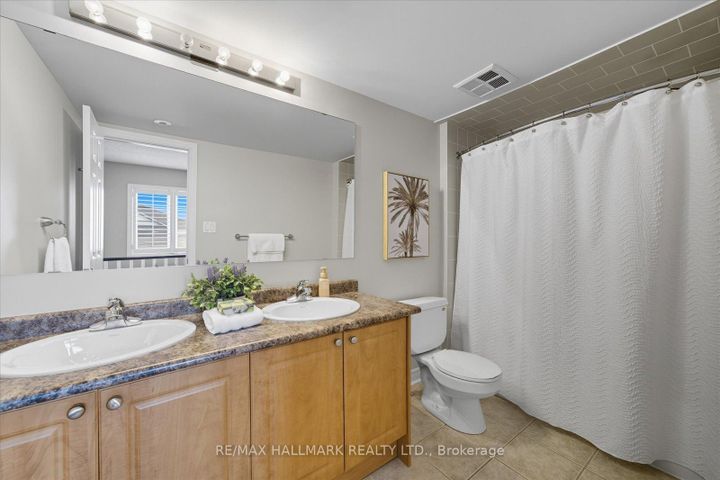 Photo 36 at 23 - 20 Greensborough Villag Circle, Greensborough, Markham
